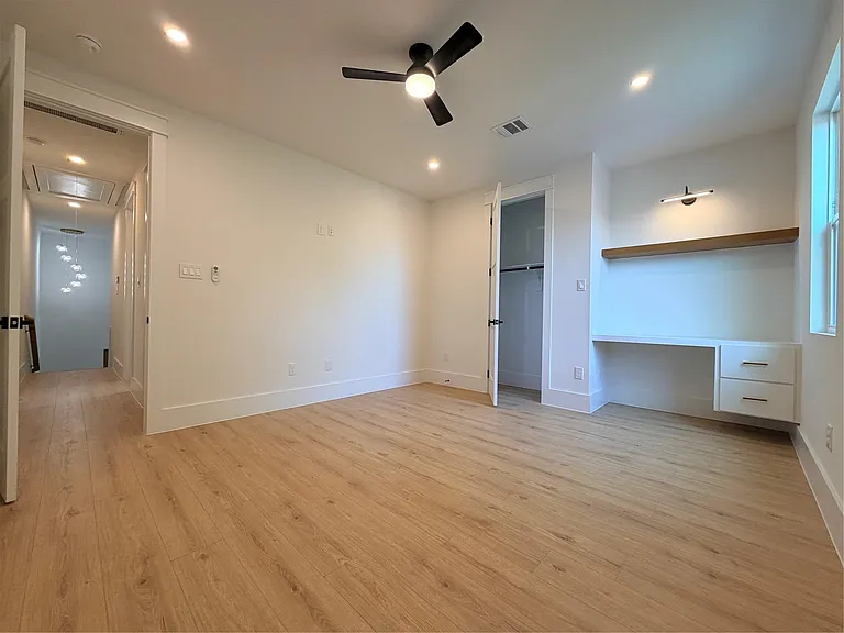 7937 Sparta St — Photo 12