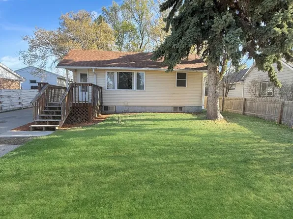 418 15th Ave SW, Minot, ND 58701