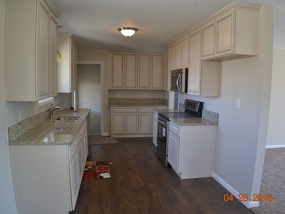 4th image of 3916 S Rosemary St