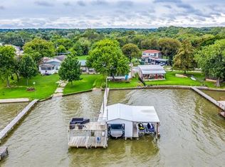 6820 Briar Rd, Azle, TX 76020