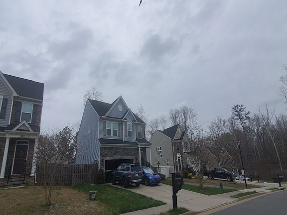 2nd image of 220 Bethune Dr