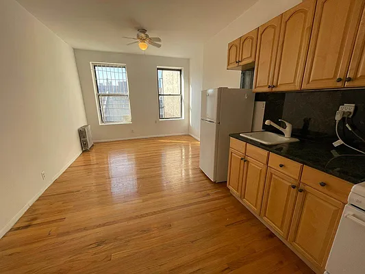 Rented by KNOCKKNOCK LLC | media 1