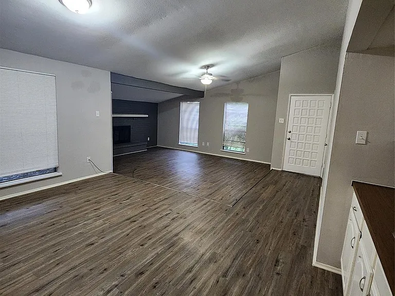 3822 Broken Elm Dr — Photo 5