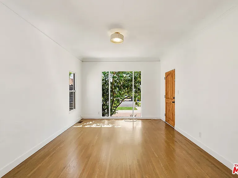 3429 Edgehill Dr #3 — Photo 3