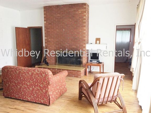 4th image of 1091 SE Ireland St