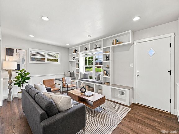 2nd image of 10462 Carlile Street