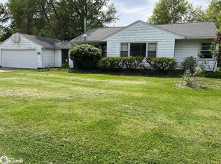 704 S Cromwell St, Fairfield, IA 52556