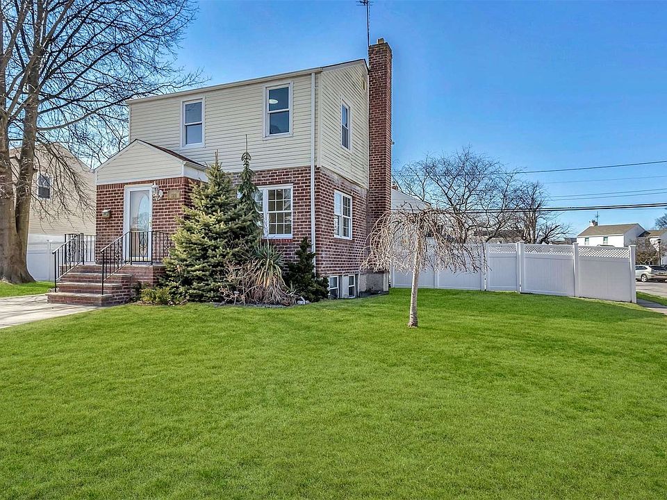 1st image of 122 Opal St