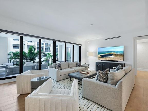 3rd image of 1130 3rd Ave S #205