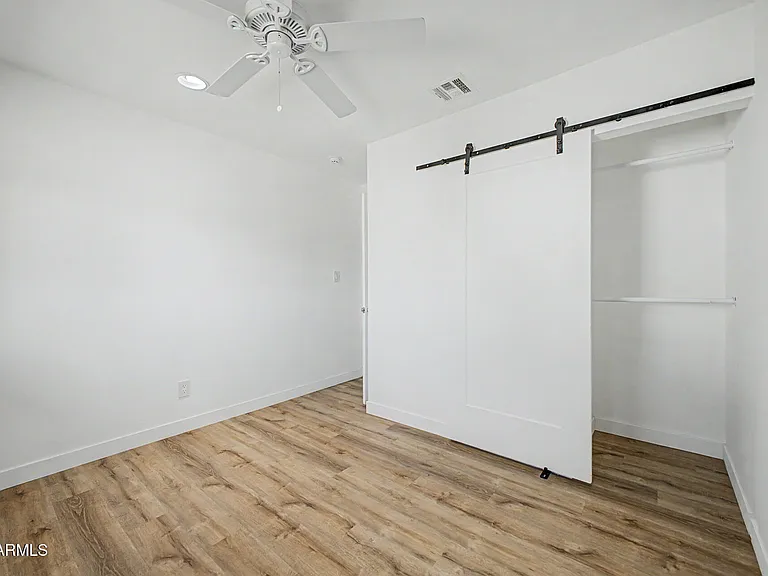 8219 E Valley View Rd — Photo 23