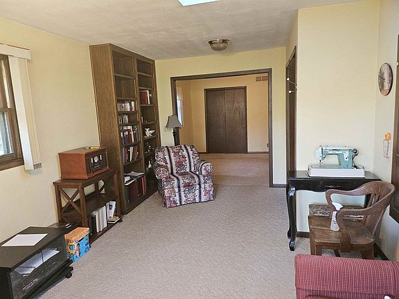 5th image of 4577 Scarlet Oak Dr