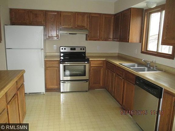 5th image of 4240 Ximines Ln N