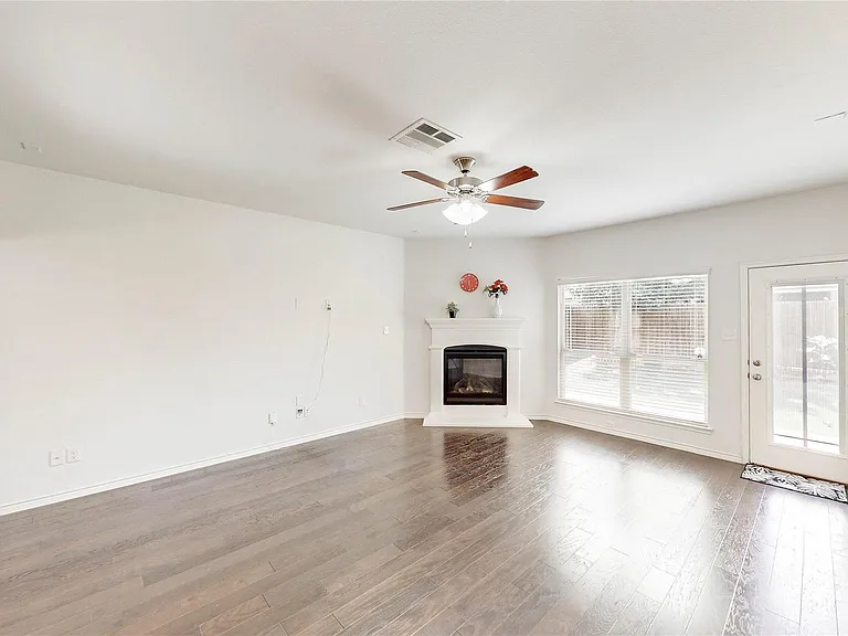 10109 Puma Pl — Photo 6
