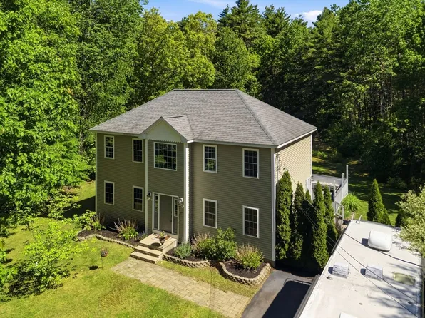 97 Apple Rd, Brimfield, MA 01010