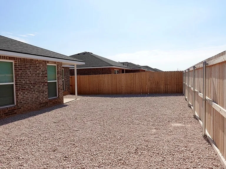 5917 Praline St — Photo 37