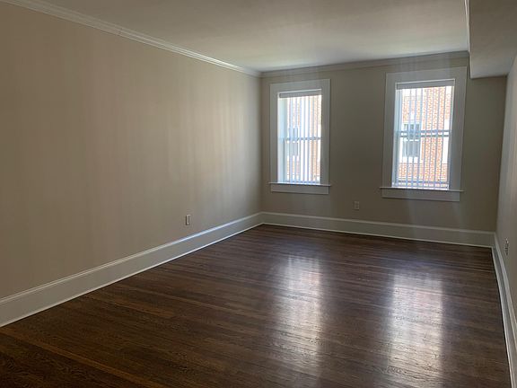 2nd image of 12 Short St APT 3