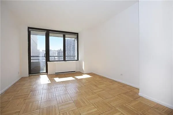 Sold by Sumitomo Real Estate Sales | media 6