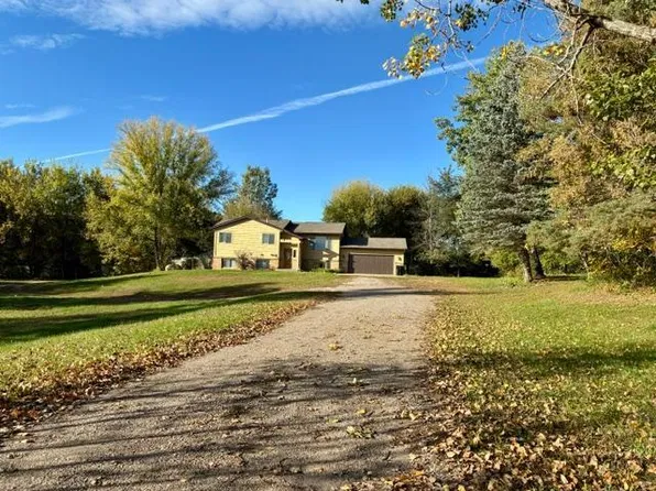 5763 Verde Valley Rd NW, Nowthen, MN 55303