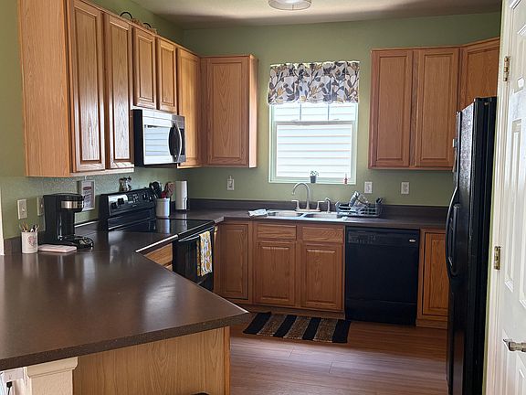 4th image of 2144 Clipper Way