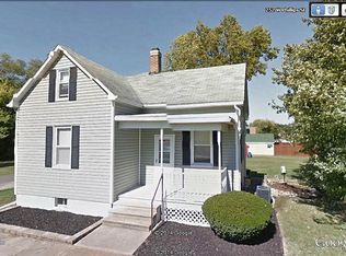 221 W Phillips St, Mascoutah, IL
