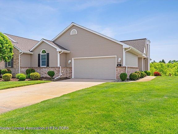 3rd image of 7419 Golf Gate Dr #17
