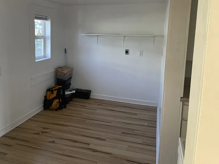 213 Sheldon Ave — Photo 10