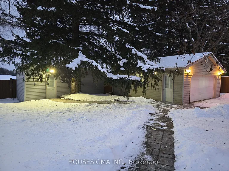 12020 Woodbine Ave — Photo 29