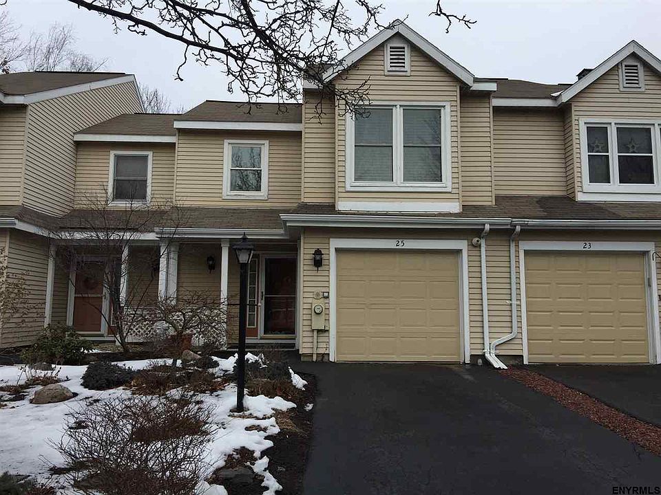 1st image of 25 Stoney Creek Dr