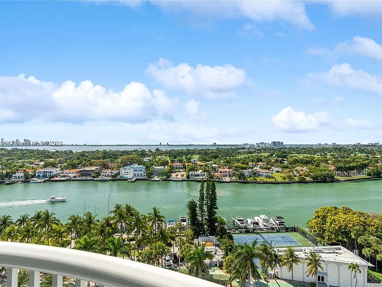 5401 Collins Ave #1123 — Photo 5
