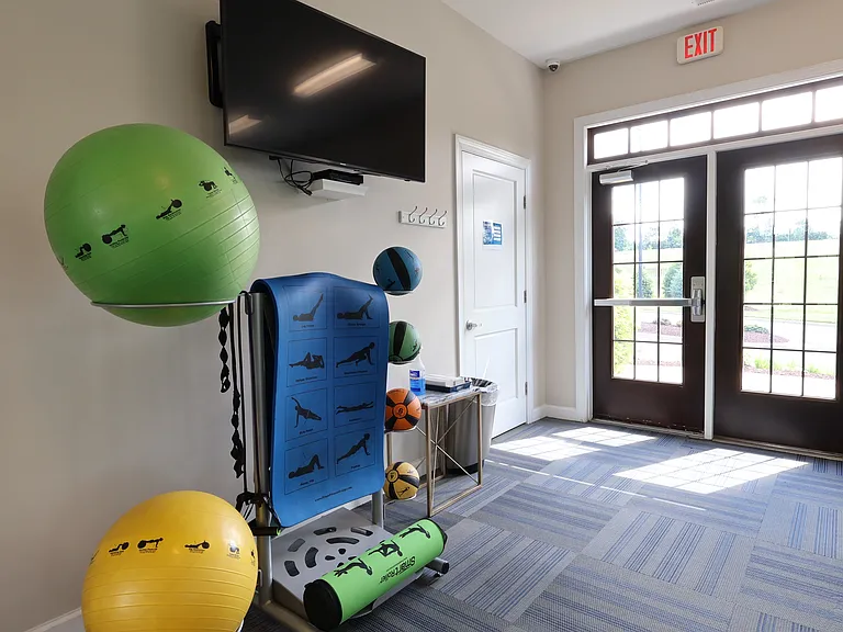 Fairway Village at Stoney Creek Apts — Photo 15