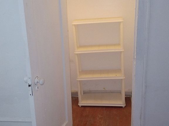 5th image of 2334 E 68th St #B