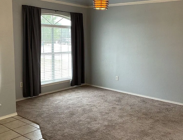 4507 Twin Oaks Cir — Photo 3
