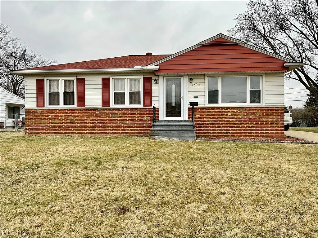 10720 Aaron Dr photo 1