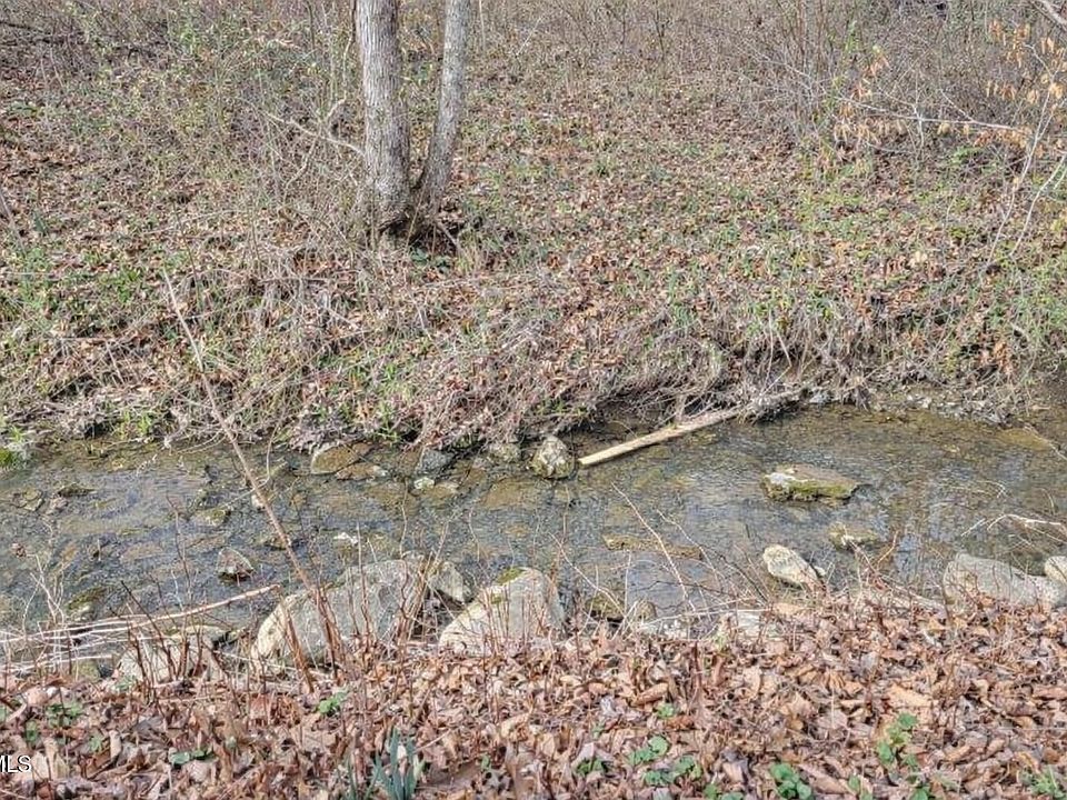 2nd image of Shawnee Ave E