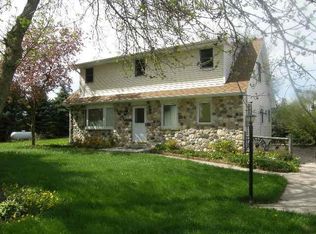 W468 Lee Rd, Hartford, WI 53027