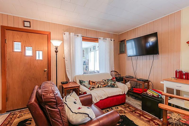 4th image of 109 KAULFUSS Drive