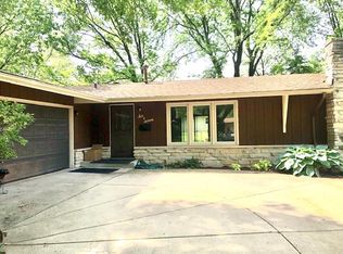 607 Claremont Dr, Downers Grove, IL 60516