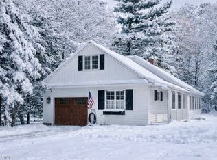 1333 Clearview Rd, Lyndhurst, OH 44124