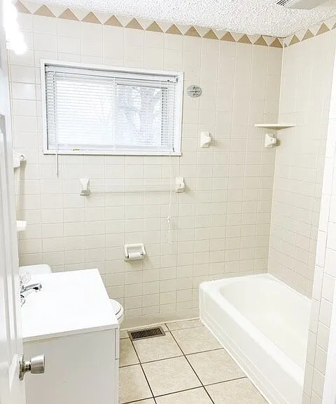 3420 N Elizabeth St — Photo 10
