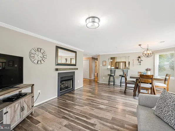 20605 Cornstalk Ter Unit 101, Ashburn, VA 20147