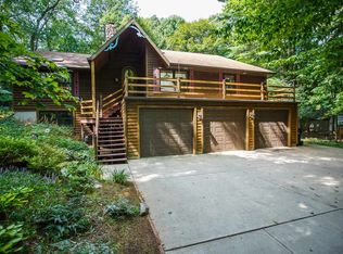 2315 Cathedral Forest Dr, Suamico, WI 54313