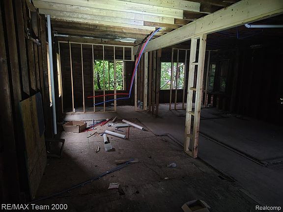 5th image of 3243 Tuxedo Dr