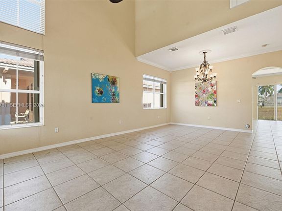 4th image of 2257 SW 132nd Ave