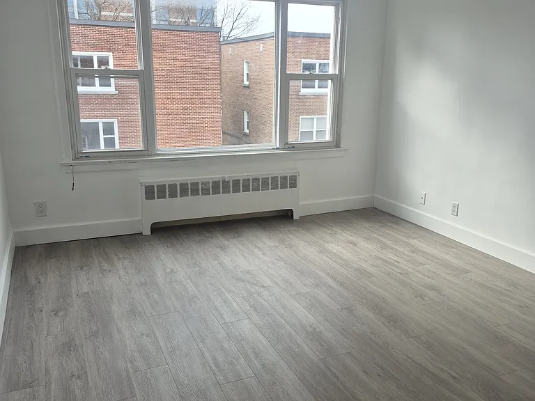 649 Rideau St #5 — Photo 4