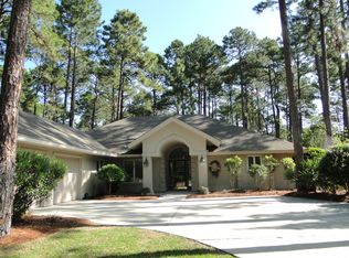 4 Oyster Bateau Ct, Hilton Head Island, SC 29926