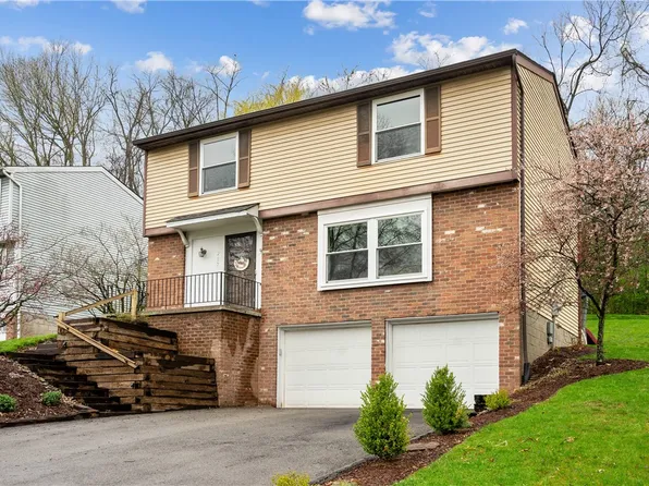 207 Duquesne Blvd, New Kensington, PA 15068