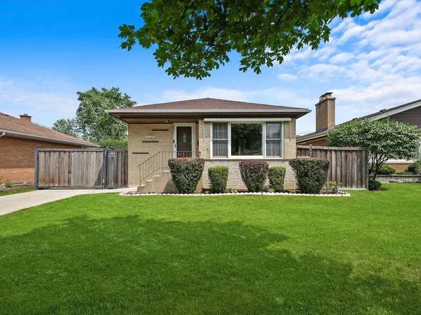 1029 Meadowcrest Rd, La Grange Park, IL 60526