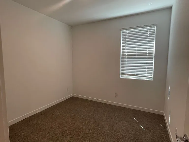 9343 W Glenrosa Ave — Photo 8