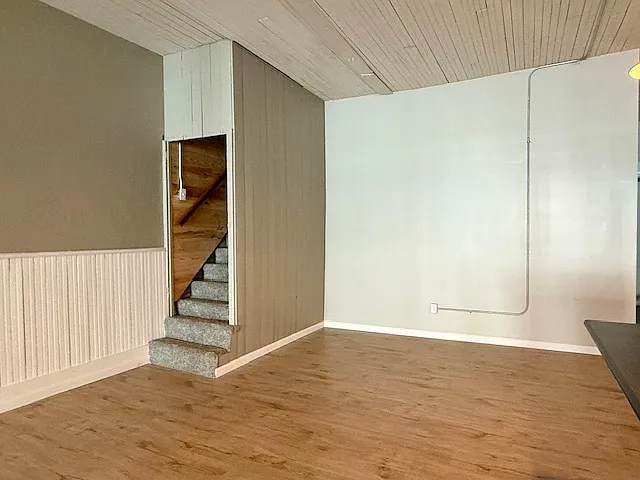 1 bed, 2400 sqft, $1,500 — Photo 3