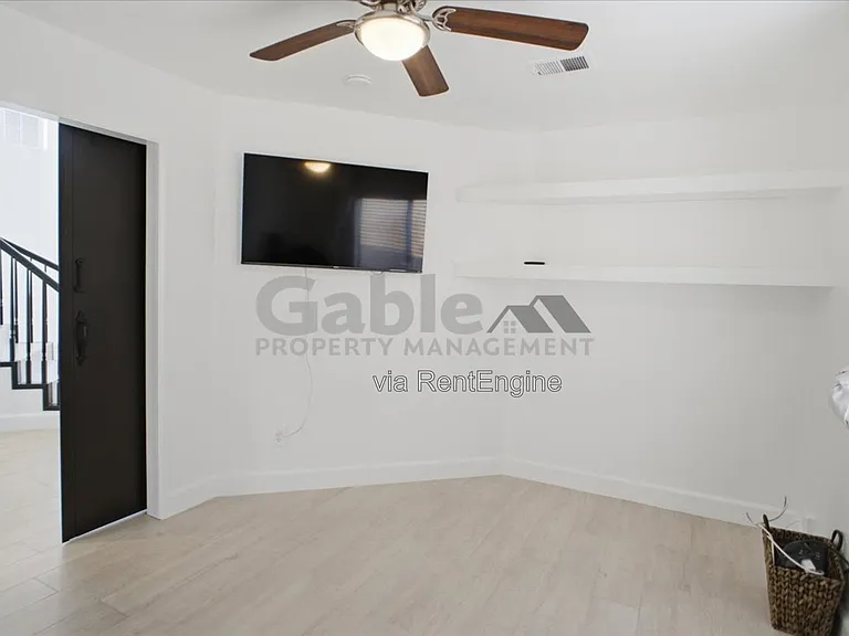 28007 Cascade Rd — Photo 10